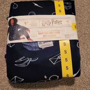 Harry Potter Silky Stretch Fleece 2-Piece long pajama set